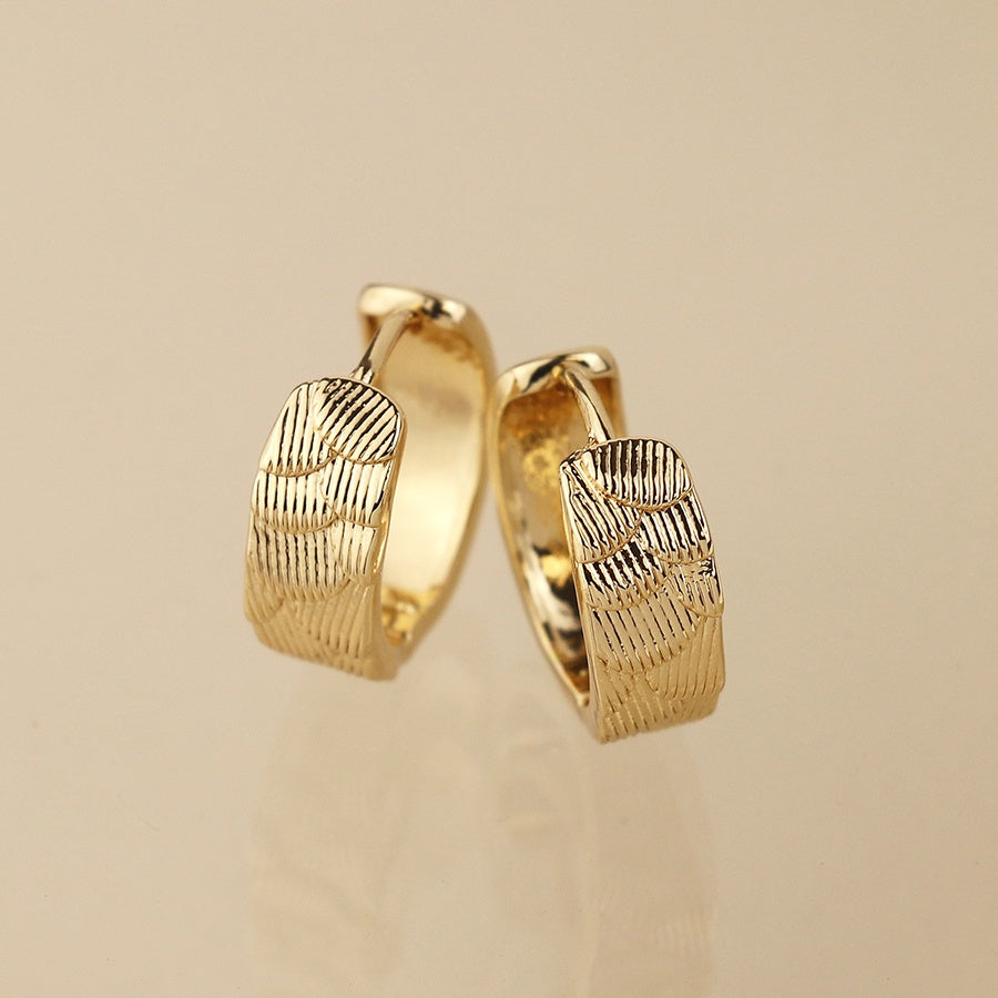 Scallop Embossed Hoops - Gold